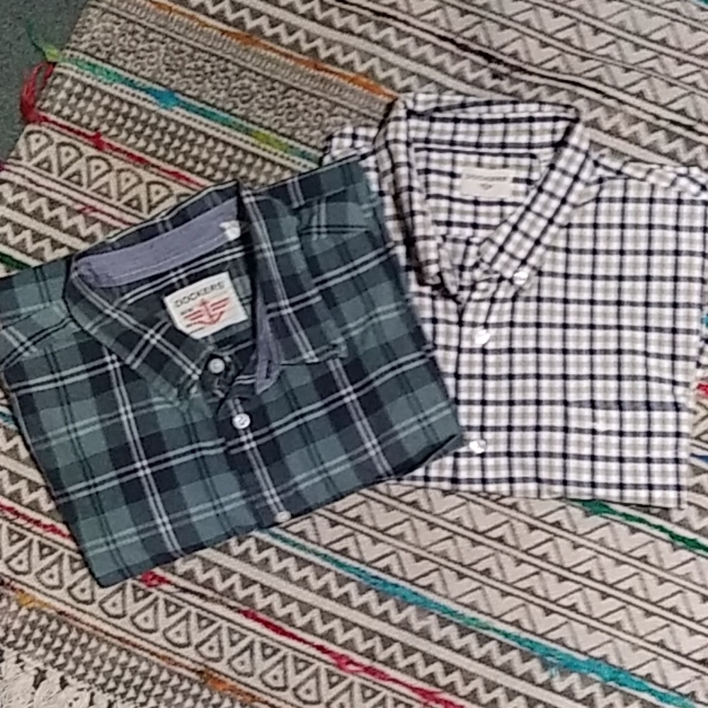 2 Dockers long sleeve shirts